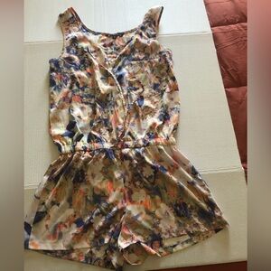 W118 by Walter Baker JUMPER SHORTS SIZE MEDIUM